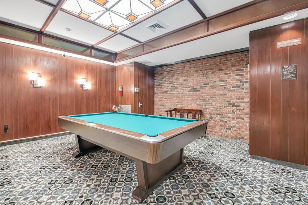 2751 S Ocean Drive #1008 Hollywood, FL 33019