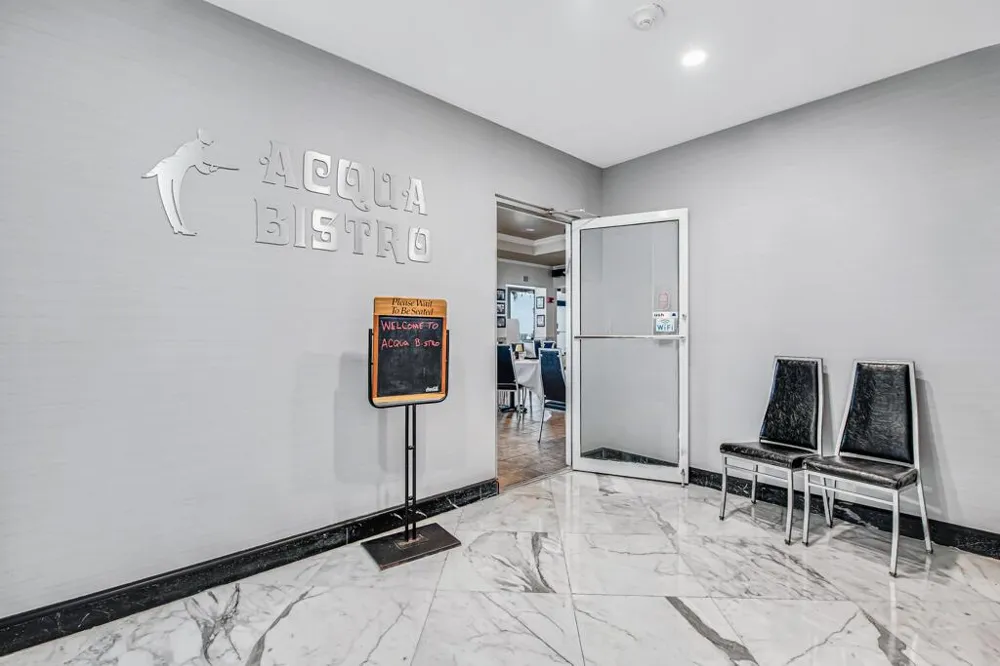2751 S Ocean Drive #1008 Hollywood, FL 33019