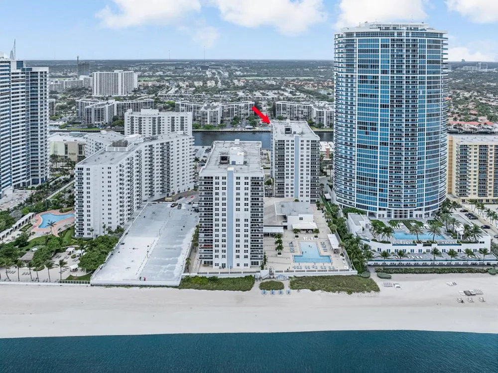 2751 S Ocean Drive #1008 Hollywood, FL 33019