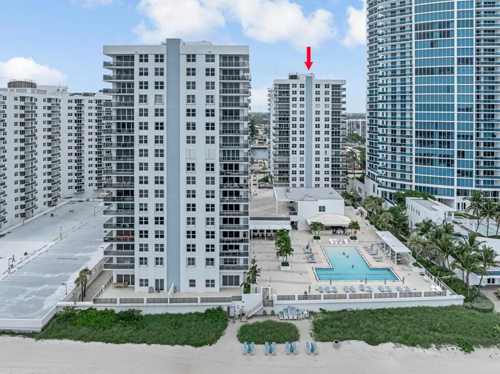 2751 S Ocean Drive #1008 Hollywood, FL 33019
