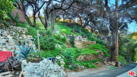 752 Woodland Drive
