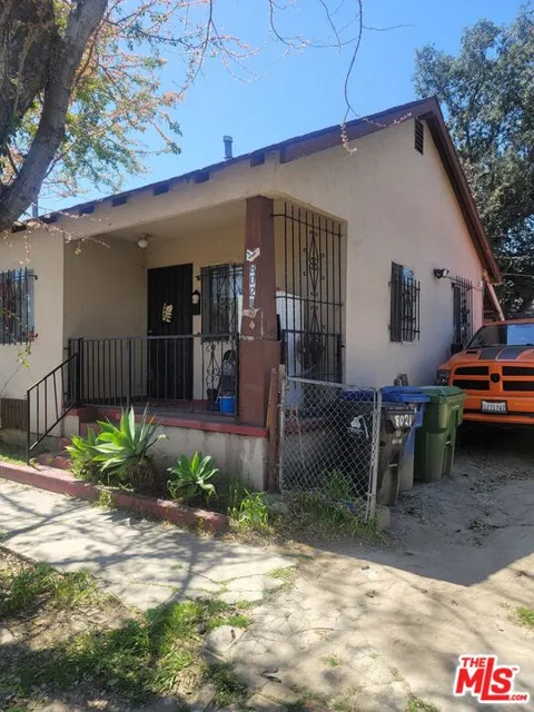 8021 Towne Avenue