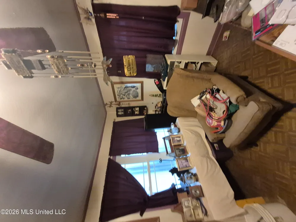 1503 Pecan Drive Hattiesburg, MS 39401