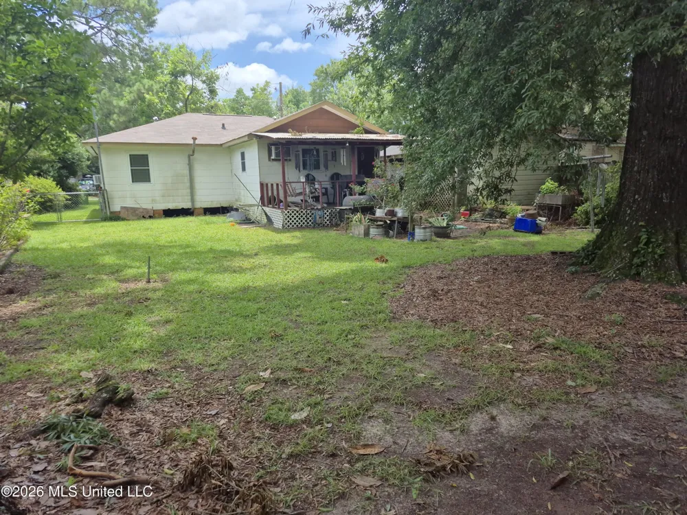 1503 Pecan Drive Hattiesburg, MS 39401