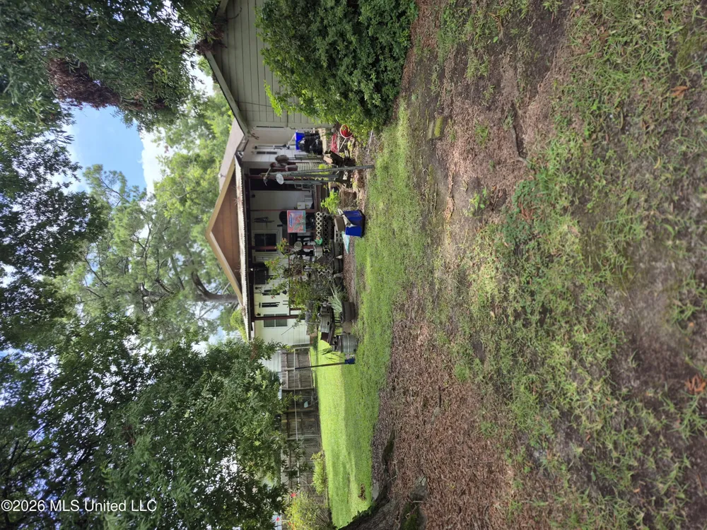 1503 Pecan Drive Hattiesburg, MS 39401
