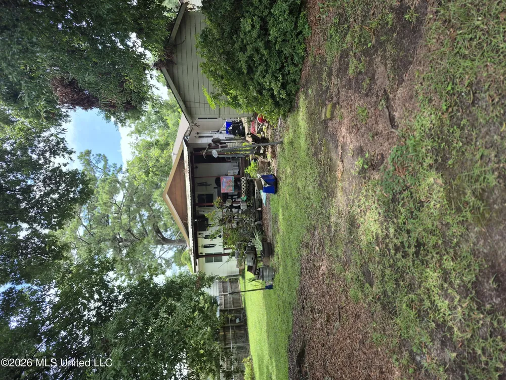 1503 Pecan Drive Hattiesburg, MS 39401