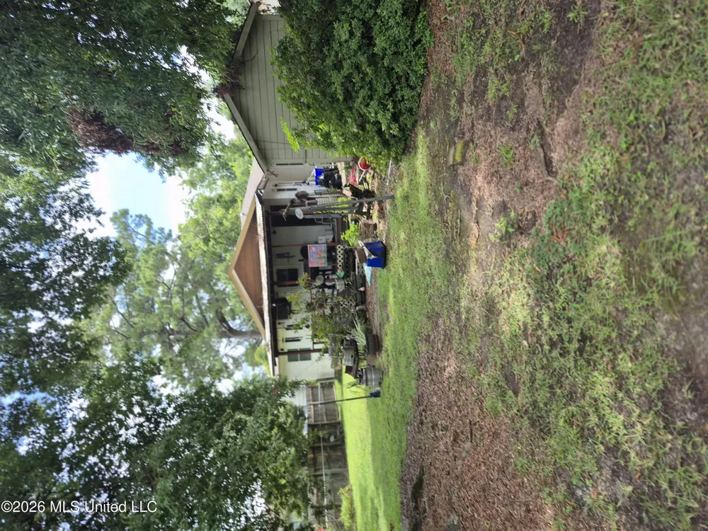 1503 Pecan Drive Hattiesburg, MS 39401