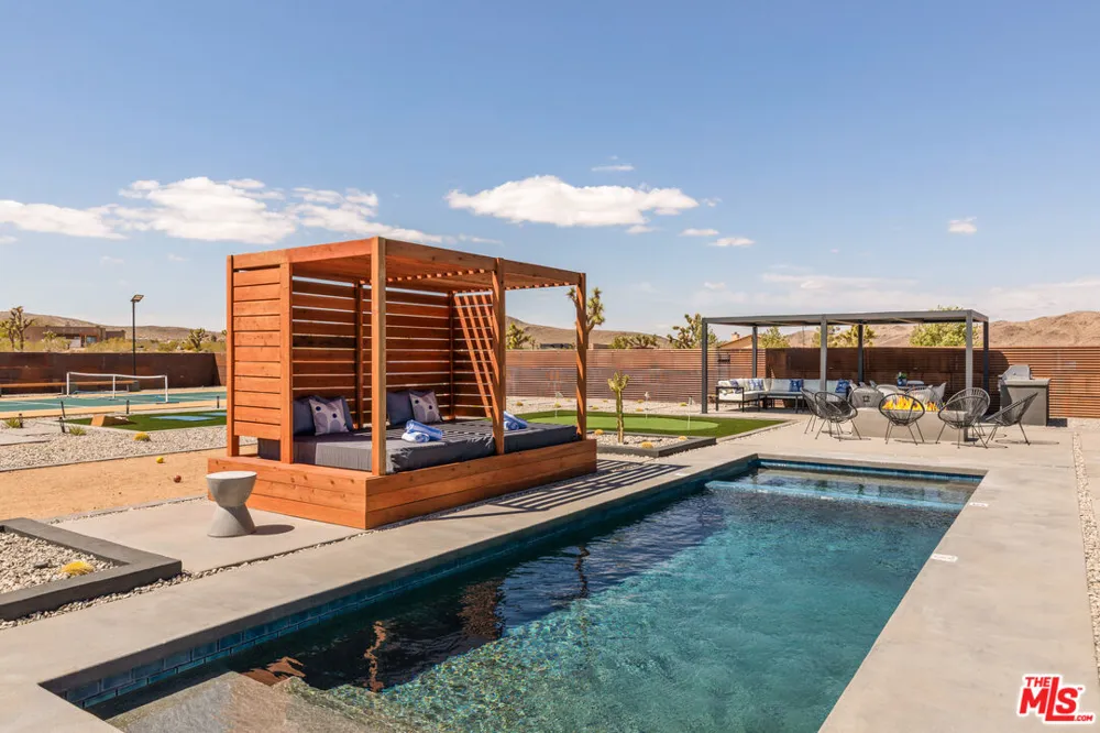 3000 Rockwood Road Joshua Tree, CA 92252