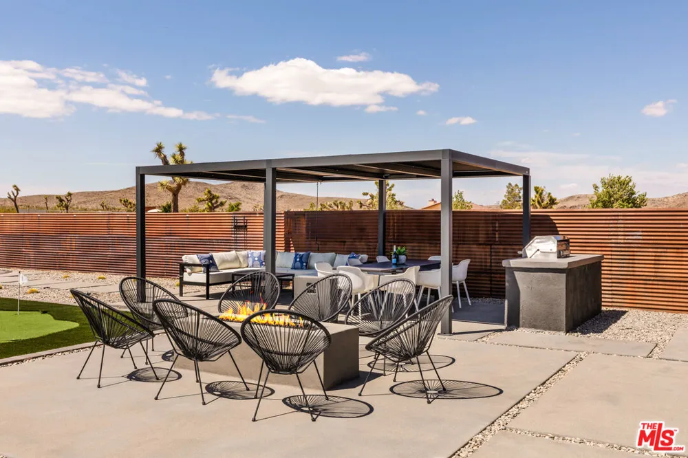 3000 Rockwood Road Joshua Tree, CA 92252