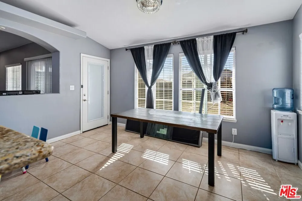 9516 Mendiburu Road California City, CA 93505