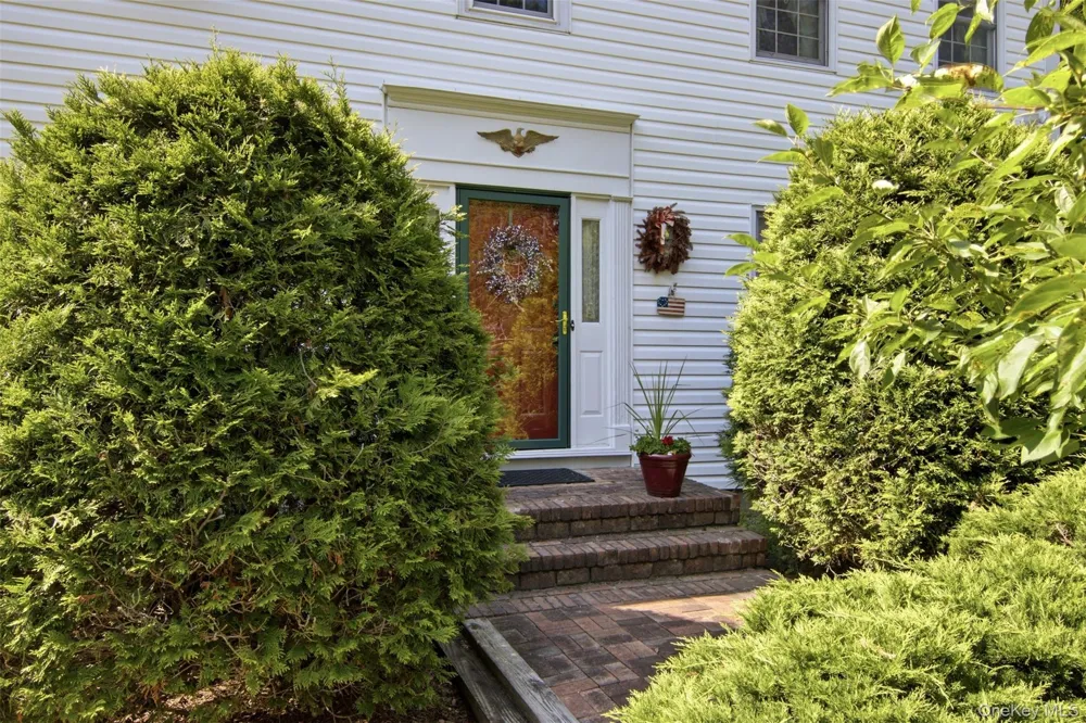 1 Gaul Road Setauket, NY 11733