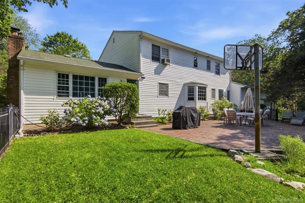 1 Gaul Road Setauket, NY 11733