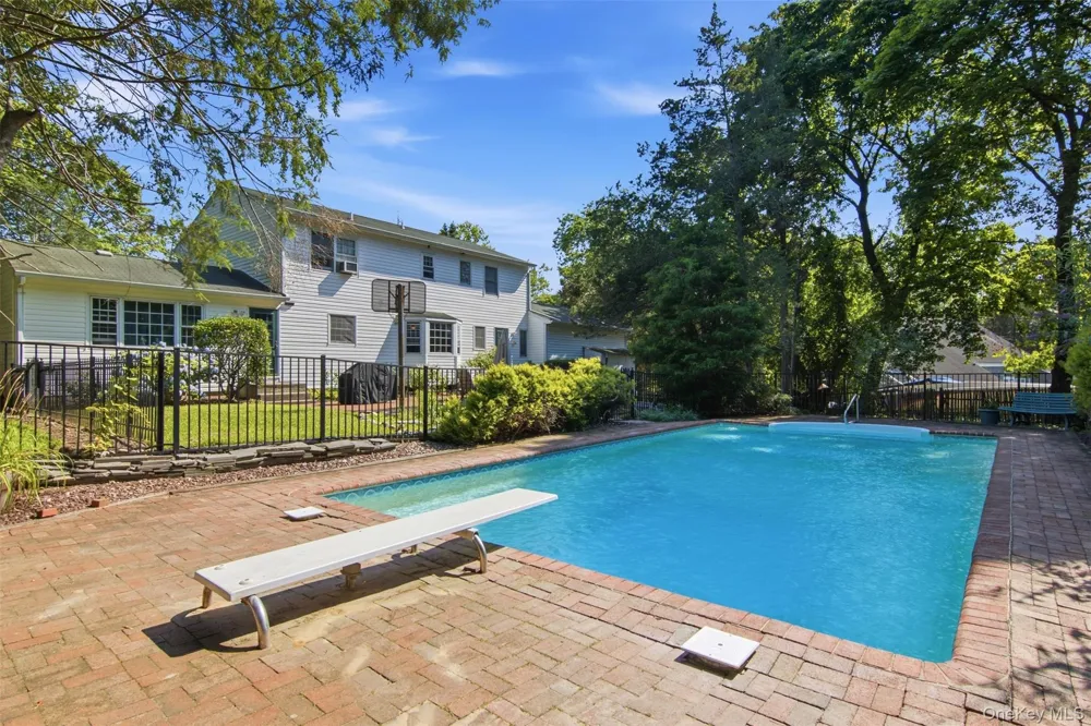 1 Gaul Road Setauket, NY 11733