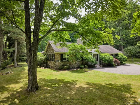 55 Mountain Farm Road