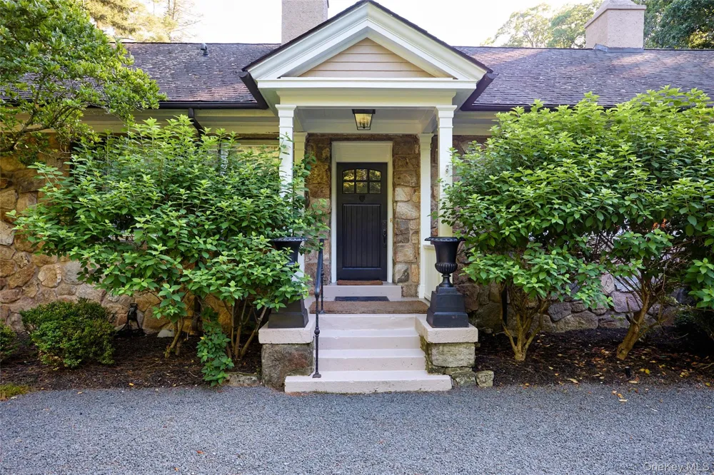 55 Mountain Farm Road Tuxedo Park, NY 10987