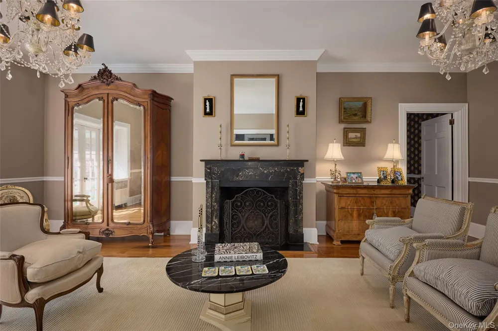 55 Mountain Farm Road Tuxedo Park, NY 10987