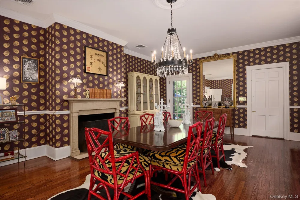 55 Mountain Farm Road Tuxedo Park, NY 10987