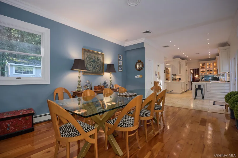 55 Mountain Farm Road Tuxedo Park, NY 10987