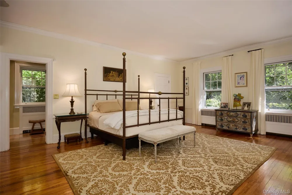 55 Mountain Farm Road Tuxedo Park, NY 10987
