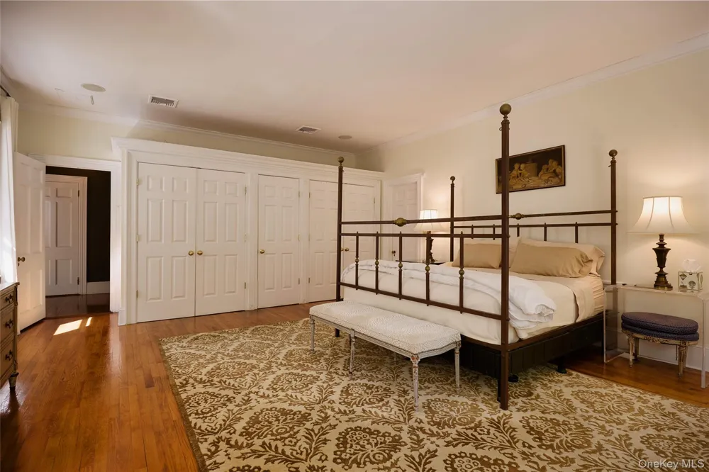 55 Mountain Farm Road Tuxedo Park, NY 10987