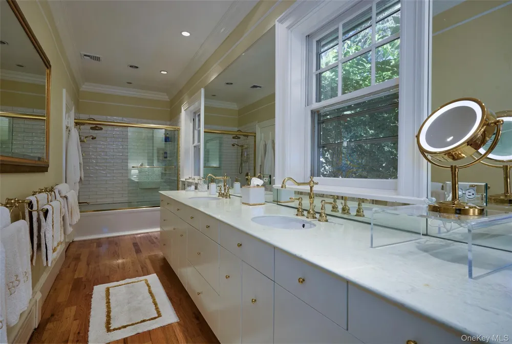 55 Mountain Farm Road Tuxedo Park, NY 10987