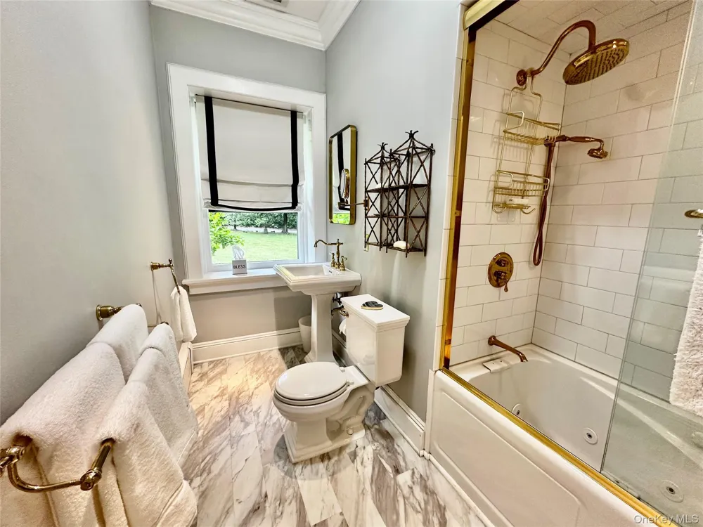 55 Mountain Farm Road Tuxedo Park, NY 10987