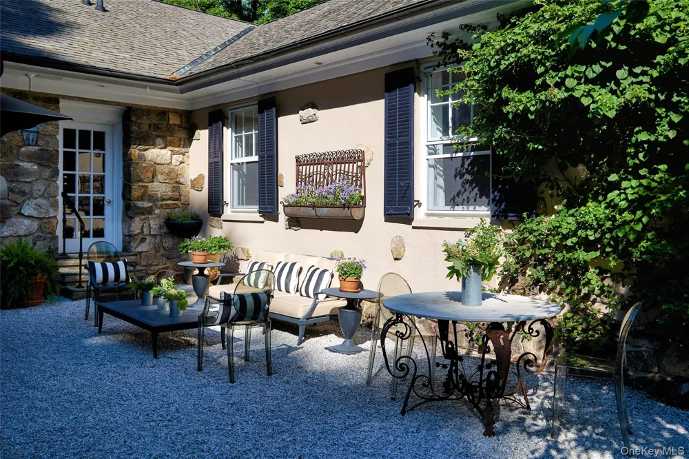 55 Mountain Farm Road Tuxedo Park, NY 10987