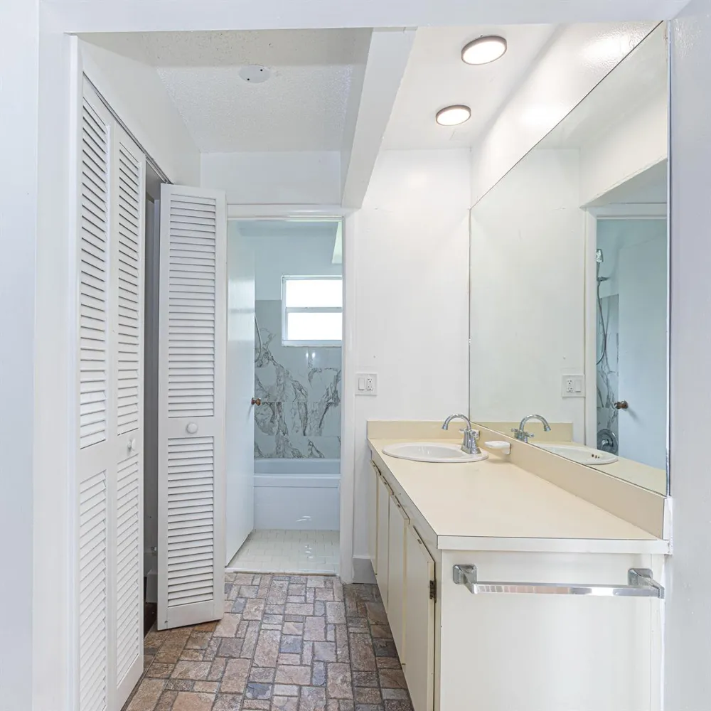 202 Sparrow Drive #1 Royal Palm Beach, FL 33411