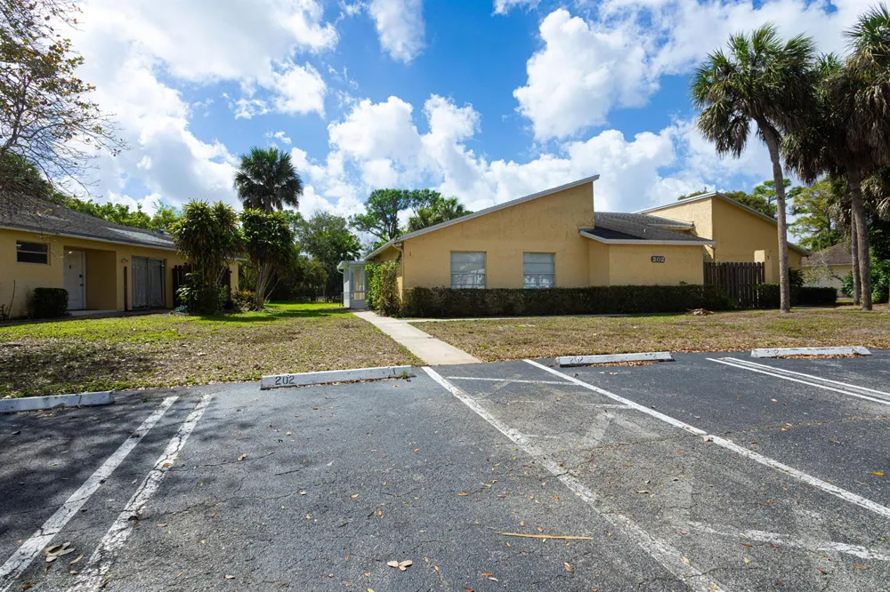 202 Sparrow Drive #1 Royal Palm Beach, FL 33411