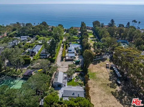 28036 Sea Lane Drive