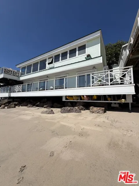 24000 Malibu Road