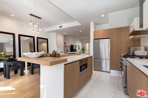 841 Westmount Drive