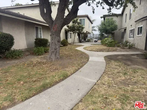 2330 El Dorado Avenue