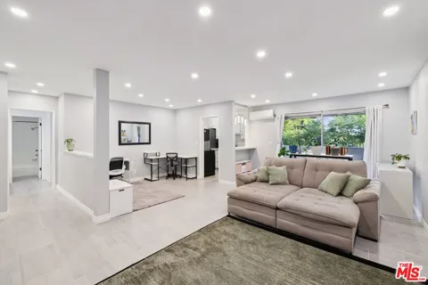 5625 Sumner Way