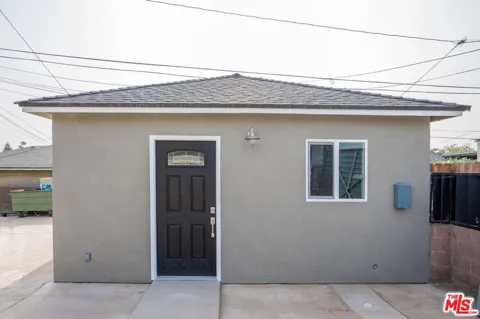 2217 W Via Camille