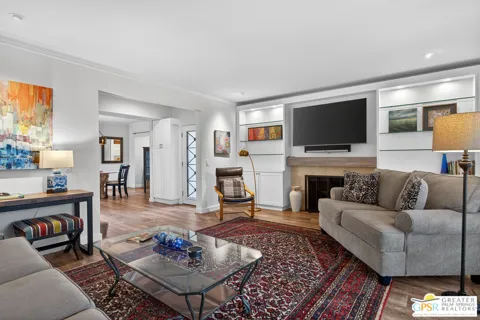 305 W Arenas Road
