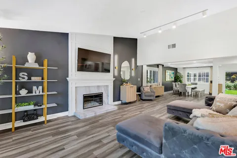 24550 Gardenstone Lane