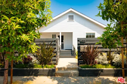 653 Vernon Avenue