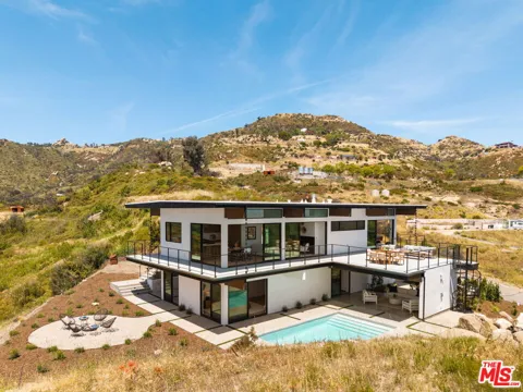 2165 E Little Las Flores Road
