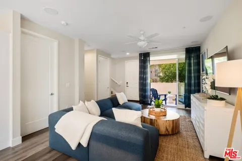 4415 Paxton Place