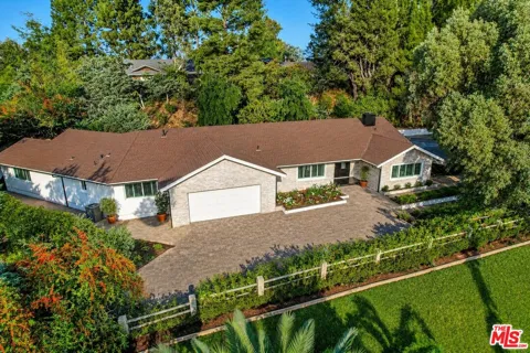 4732 Del Moreno Drive