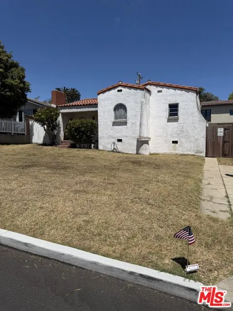 352 Loma Vista Street