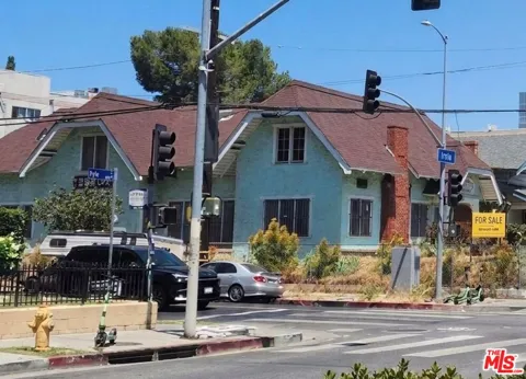 869 Irolo Street