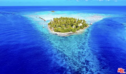 0 Motu Fara Island, French Polynesia
