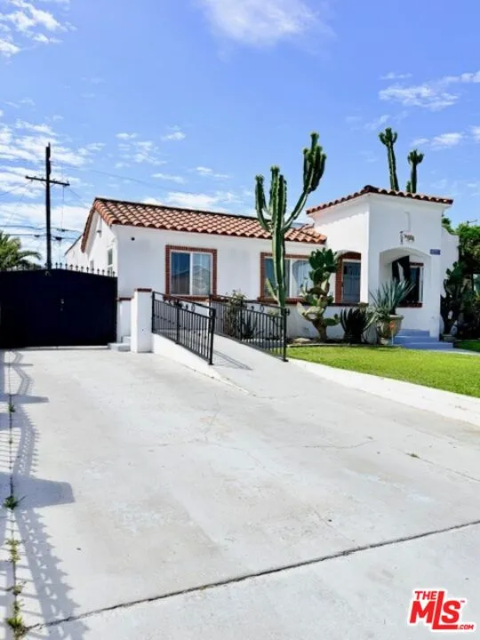 2940 Live Oak Street Huntington Park, CA 90255