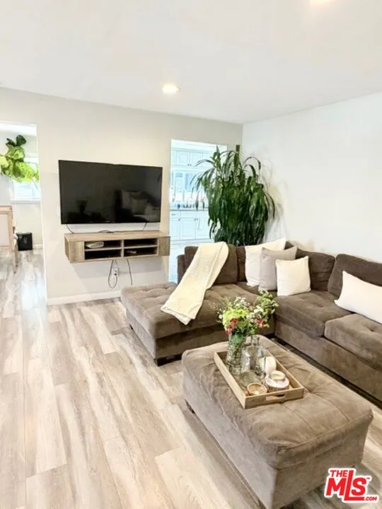 2940 Live Oak Street Huntington Park, CA 90255