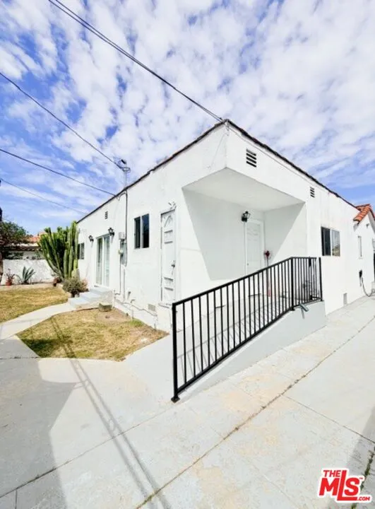 2940 Live Oak Street Huntington Park, CA 90255