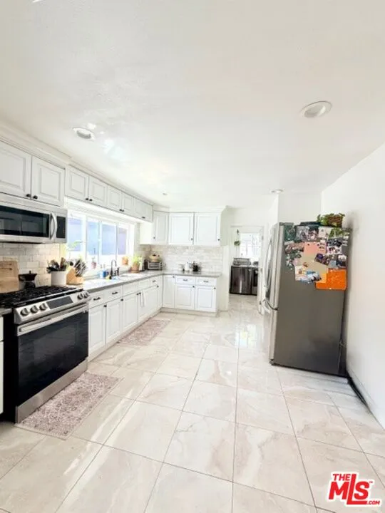 2940 Live Oak Street Huntington Park, CA 90255
