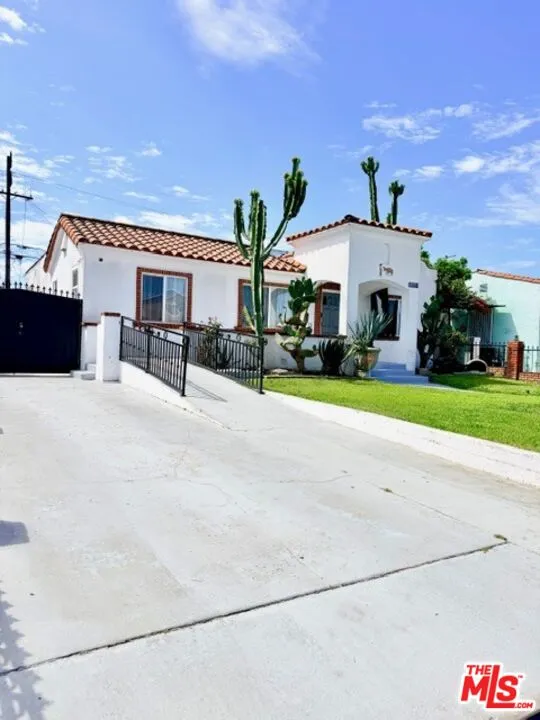 2940 Live Oak Street Huntington Park, CA 90255