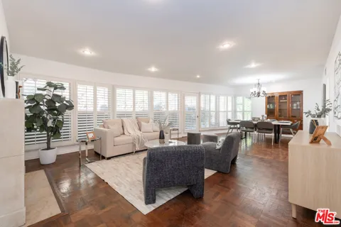 2559 HUTTON DRIVE